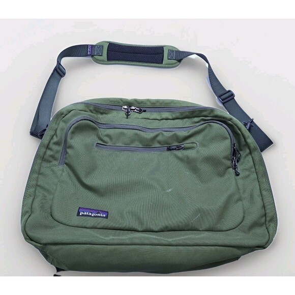 Patagonia MLC 3 Way Backpack Carry On Shoulder Crossbody Green Convertible - Picture 1 of 13